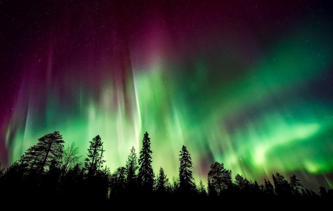 aurora-borealis-2647474_1280