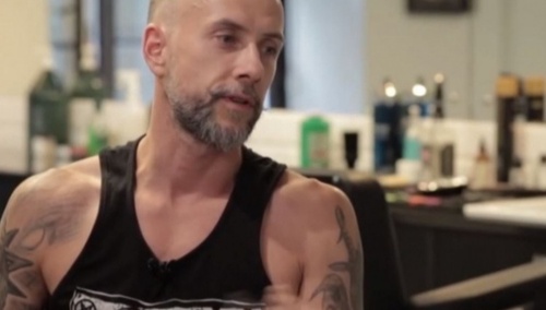 „Chłopcy o ziemniaczanej urodzie. Ci rządzą Polską. Kartoflana, nalana morda, najczęściej czerwona”. Nergal znów szokuje