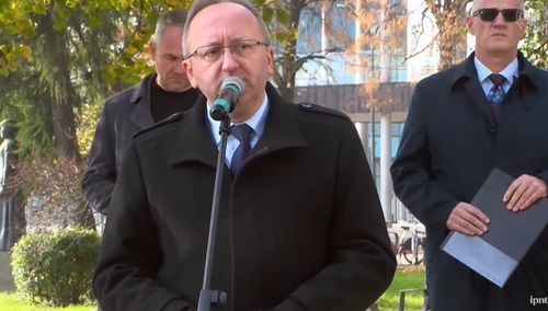 Konferencja IPN 22 października 2025 r. przy pomniku Antoniego Browarczyka w Gdańsku