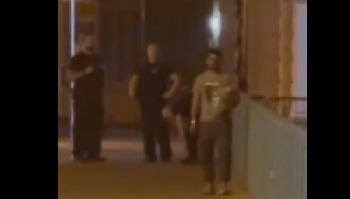 Gubin, most graniczny, ok. 1 w nocy. Imigrant odsyłany przez niemieckich funkcjonariuszy na polską stronę.