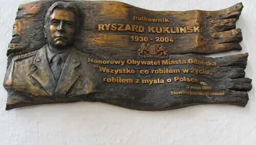 Tablica pamiątkowa Ryszard Kuklińskiego