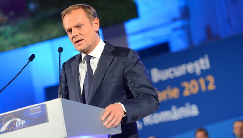 Tusk atakuje promując swoją książkę. "W Polsce PiS i Konfederacja działają w imieniu Rosji"