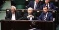 PiS i KO zyskują