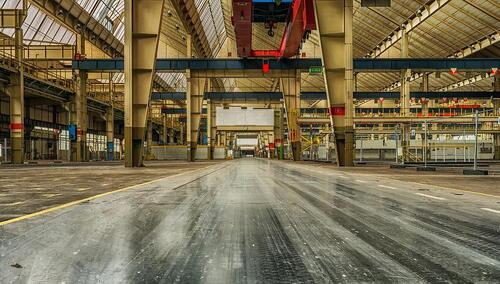 Pusta fabryka. Zdjęcie poglądowe