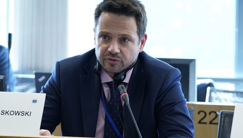 Kłopoty Trzaskowskiego? PKN Orlen wystosował pismo przedprocesowe