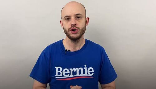 [video] "Dziękuję ci Szymonie za rady". Śpiewak ujawnia "reprywatyzacyjną" przeszłość prawej ręki Hołowni