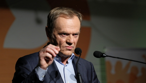 Donald Tusk na konwencji KOD