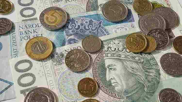 Stopy procentowe obniżone o 25 pkt bazowych