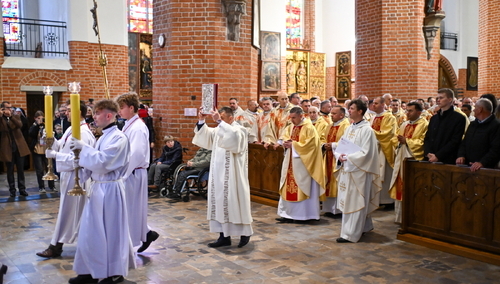 Ingres bp. Wojciecha Skibickiego do katedry św. Mikołaja w Elblągu