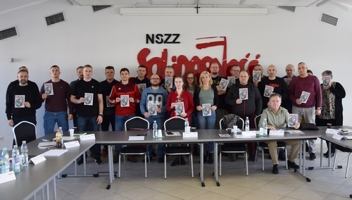 Solidarni z uwięzionymi. Wyślij pocztówkę do białoruskiej ambasady