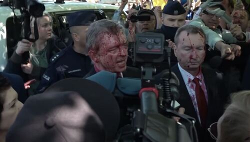 Oblanie farbą ambasadora Rosji