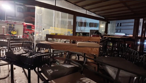 Zdjęcie wnętrza budynku, w którym doszło do pożaru w Crans-Montana