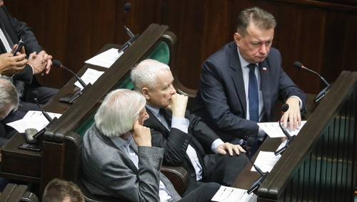 Poseł PiS Ryszard Terlecki, prezes PiS Jarosław Kaczyński i przewodniczący KP PiS Mariusz Błaszczak