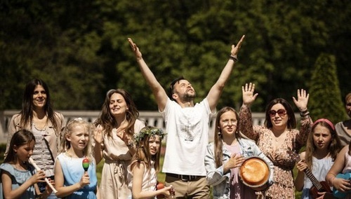 Co tu się święci?