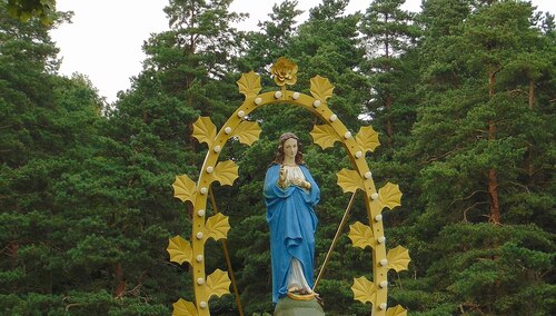 Figura Matki Bożej Gietrzwałdzkiej