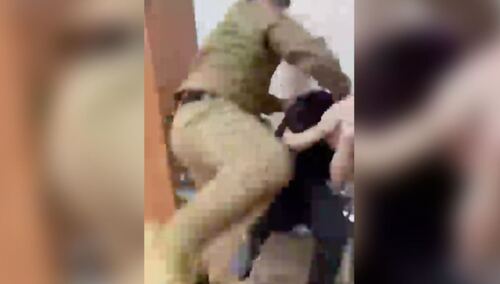 15-letni syn przywódcy Czeczeni Ramzana Kadyrowa bije 19-letniego aktywistę