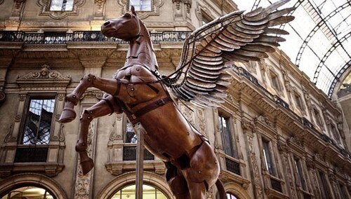 Prawy Sierpowy: Lot Pegasusem na zatracenie