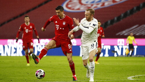 FC Bayern Muenchen vs TSG Hoffenheim, Robert Lewandowski, Kevin Vogt