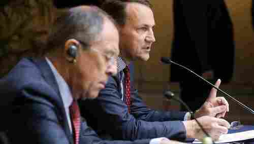 Siergiej Ławrow i Radosław Sikorski (czerwiec 2014 r.)