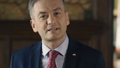 "Cieszyłbym się, gdyby powstał np. plac imienia ofiar Jana Pawła II". Szokujące słowa Biedronia
