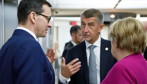 Nieoficjalnie: Za zamkniętymi drzwiami Polskę i Węgry poparło 6 państw. Wiemy, które