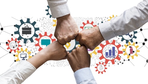 [Felieton „TS”] Karol Gac: Prawicowe soft power