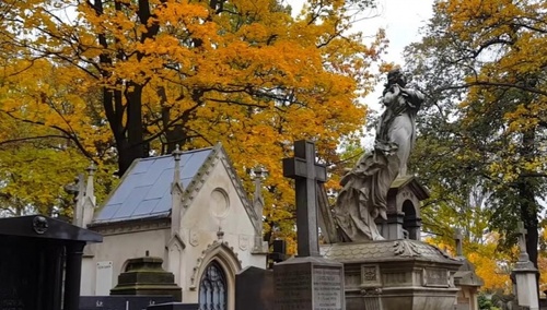 Cenckiewicz: "Szok!". Kolejny prominentny komunista zostanie pożegnany z honorami w katedrze i pochowany na Powązkach