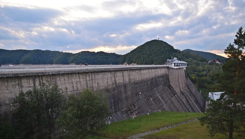 Tama, zdjęcie podglądowe