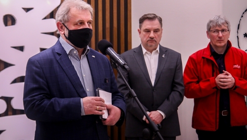 "Fundusz Ubezpieczeń Społecznych nie dopłaci dodatkowych pieniędzy dla osób odchodzących na emeryturę stażową"