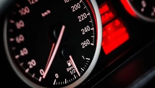 Niespodziewana decyzja. Unijne głosowanie ws. zakazu aut z silnikami spalinowymi przełożone