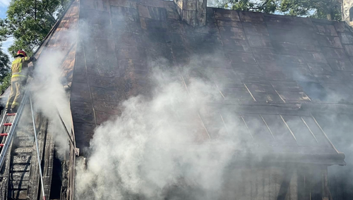 Pożar zabytkowego kościoła św. Heleny w Nowym Sączu