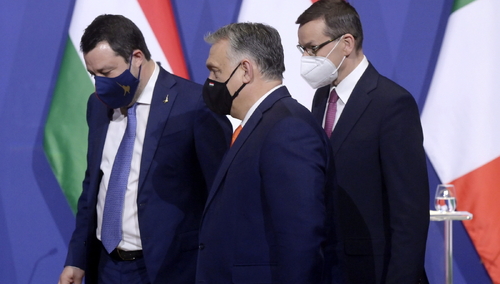 Nowe rozdanie kart? Włoskie media o spotkaniu Orbana, Morawieckiego i Salviniego