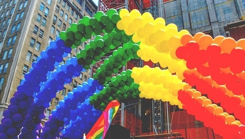 Niemieccy biskupi: Homoseksualizm to „normalna forma predyspozycji seksualnej”