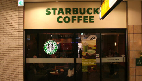 Sieć Starbucks wycofuje się z pomysłu zatrudniania łamistrajków