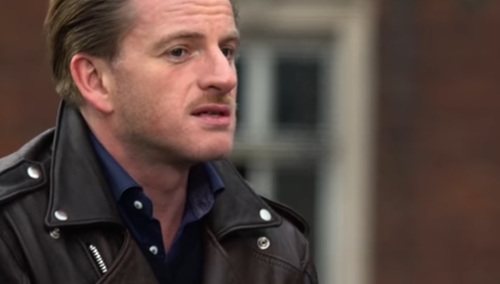 Twardoch: "Państwu, którzy troskają się, że "pisowskie państwo prześladuje pisarza" zalecam kalendarz"