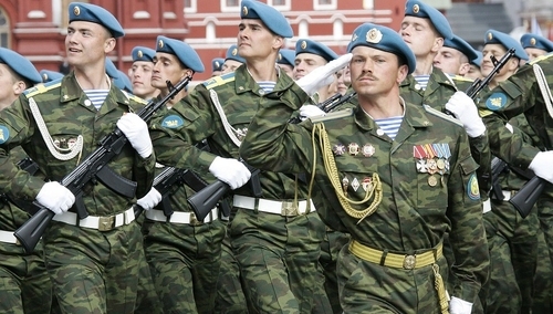 Prof. Marek Jan Chodakiewicz dla "TS": Bazy moskiewskie w Armenii