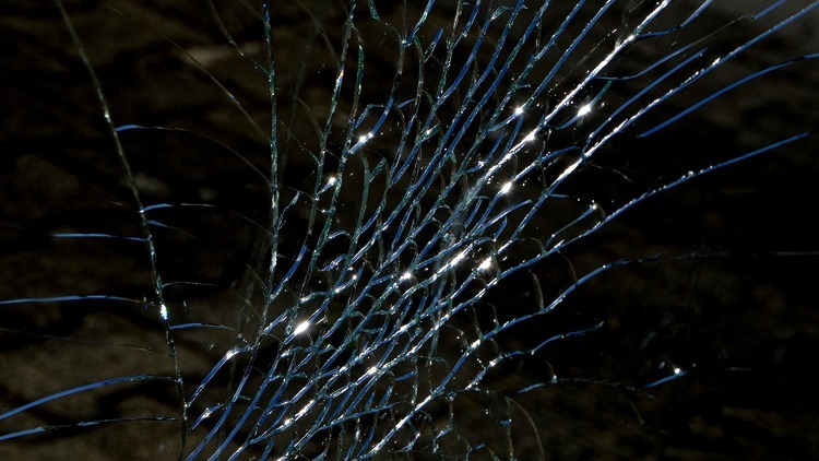 Wypadek polskiego autokaru na autostradzie; zginęła 1 osoba, 34 ranne, w tym - kilka poważnie