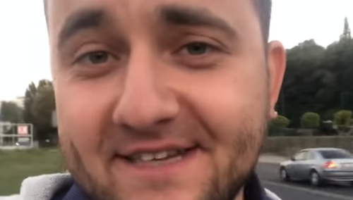 Sąd kazał Platformie przeprosić blogera. Przeprosiła. O pierwszej w nocy