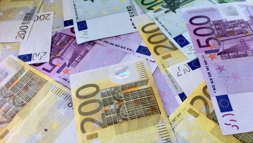 Prof. Romuald Szeremietiew o euro: "Ogłoszono wyniki badania poziomu cen żywności w państwach Unii..."