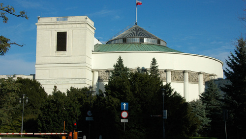 Sejm debatował dziś nad projektem ustawy o terapii ratunkowej i pigułce "dzień po"