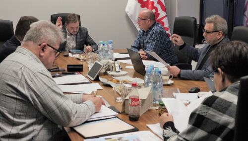 Solidarność krytycznie o projekcie KO: Renta to ubezpieczenie, nie dodatek do pracy