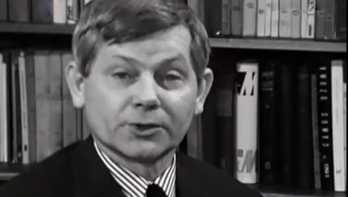 93 lata temu urodził się Zbigniew Herbert. Poeta kochający Polskę, wieloletni autor Tygodnika Solidarność