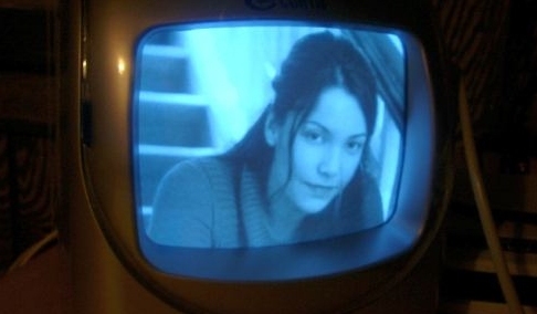 Hajlowanie i homofobia w programie TVN? TVN i Discovery nie komentują. Gmyz skomentował