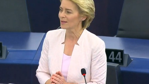 Ursula von der Leyen szefową KE. Komentarze: "Najlepiej zainwestowane głosy partii rządzącej w PL"