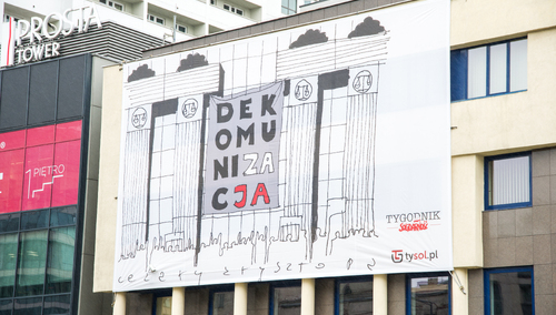 Spodobał Ci się banner "DEKOMUNIZACJA?". Zrób sobie selfie i odbierz upominek