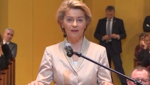 Von der Leyen: Dziś odbędzie się dyskusja o praworządności w Polsce