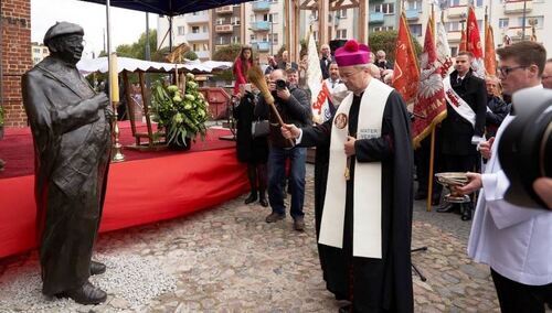 Odsłonięto pomnik Kapelana Gorzowskiej Solidarności