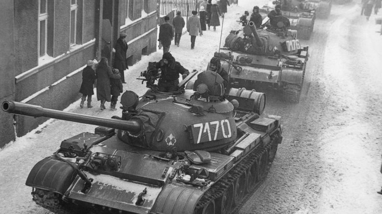 "To była wojna wypowiedziana własnemu narodowi". W Radiu Gdańsk wspomnienia świadków Grudnia '81