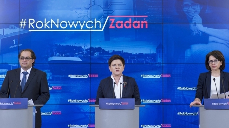#RokNowychZadań: Premier Beata Szydło o odbudowie przemysłu stoczniowego i informatyzacji państwa