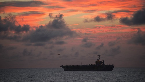 Kim Dzong Un mobilizuje siły lotnicze. Mają być w gotowości do ataku na lotniskowce USA